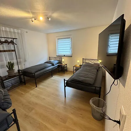 Apartamento Großzügige Mit 3 Schlafzimmern&balkon